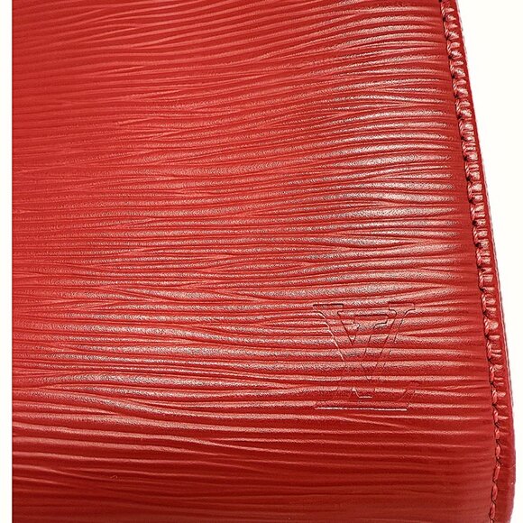 Louis Vuitton Marly BB in Epi Leather - Picture 3 of 13